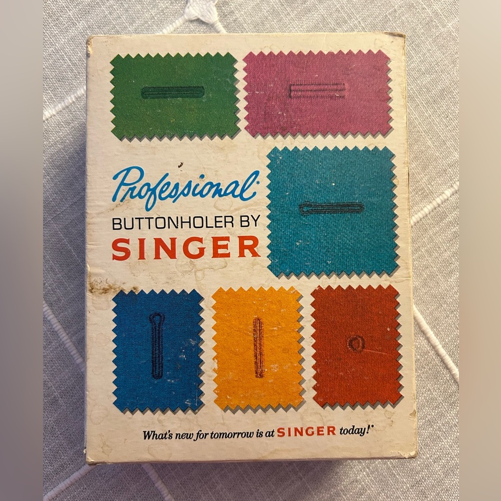 SINGER Professional Buttonholer - complete set in box